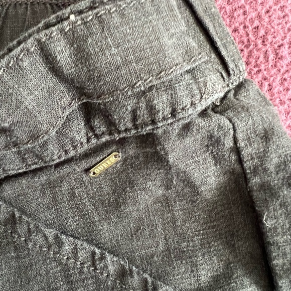 Guess Linen Capri pants tag says xs definitely a medium - Picture 3 of 5